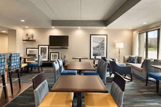 Hotel Hampton Inn Appleton-Fox River Mall Area photo 4