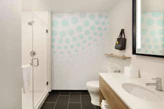Hotel Tru by Hilton Meridian Boise West ID photo 1