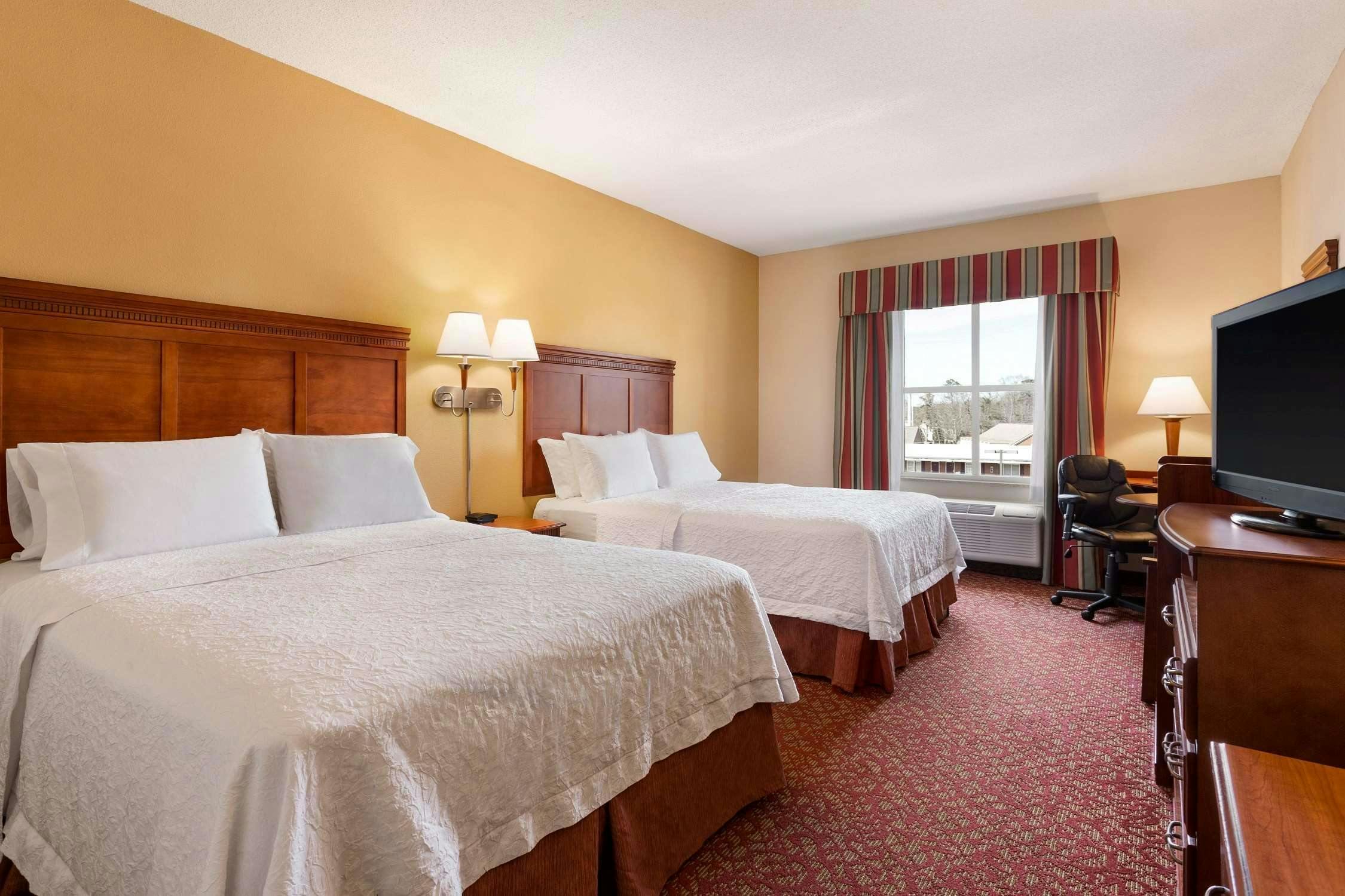 Hotel Hampton Inn & Suites Williamsburg Historic District photo 1