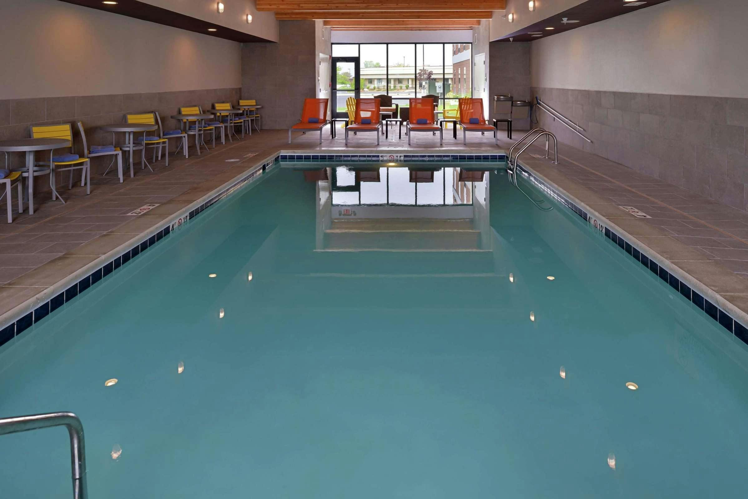 Hotel Home2 Suites By Hilton Merrillville photo 5