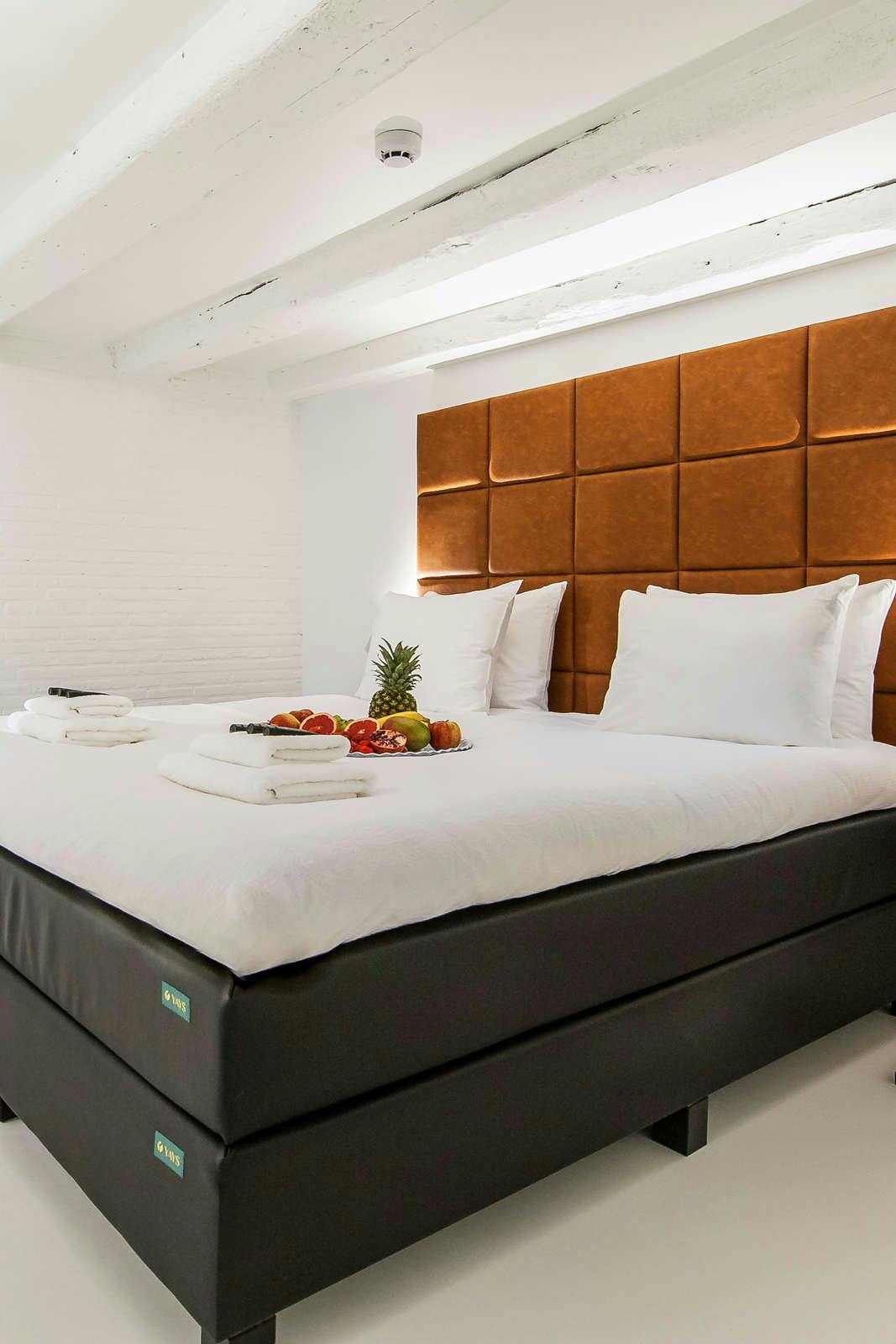 Hotel YAYS Amsterdam Salthouse Canal photo 2