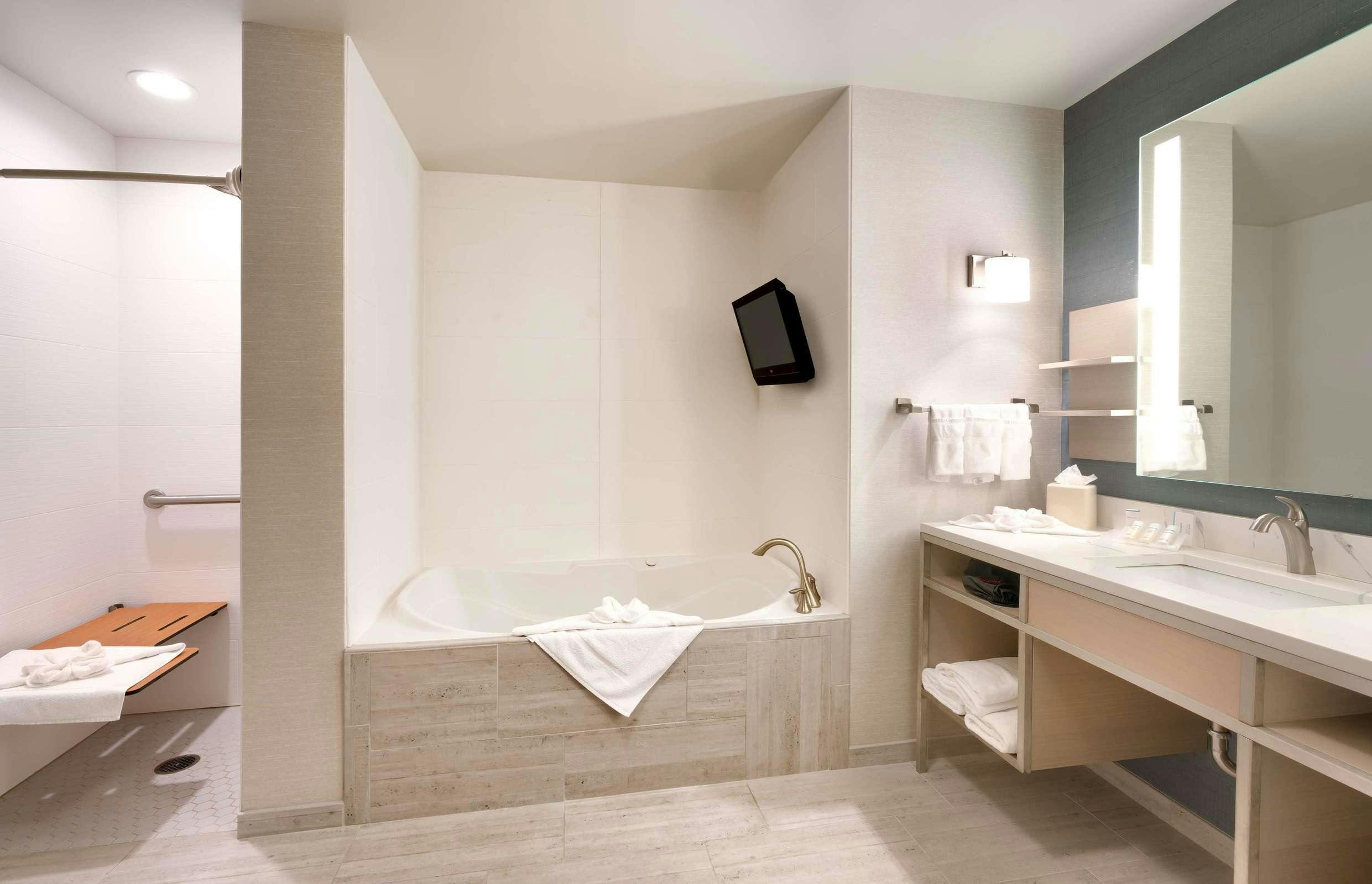 Hotel Hilton Garden Inn Idaho Falls photo 1