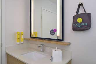 Hotel Tru By Hilton Coppell Dfw Airport North photo 2