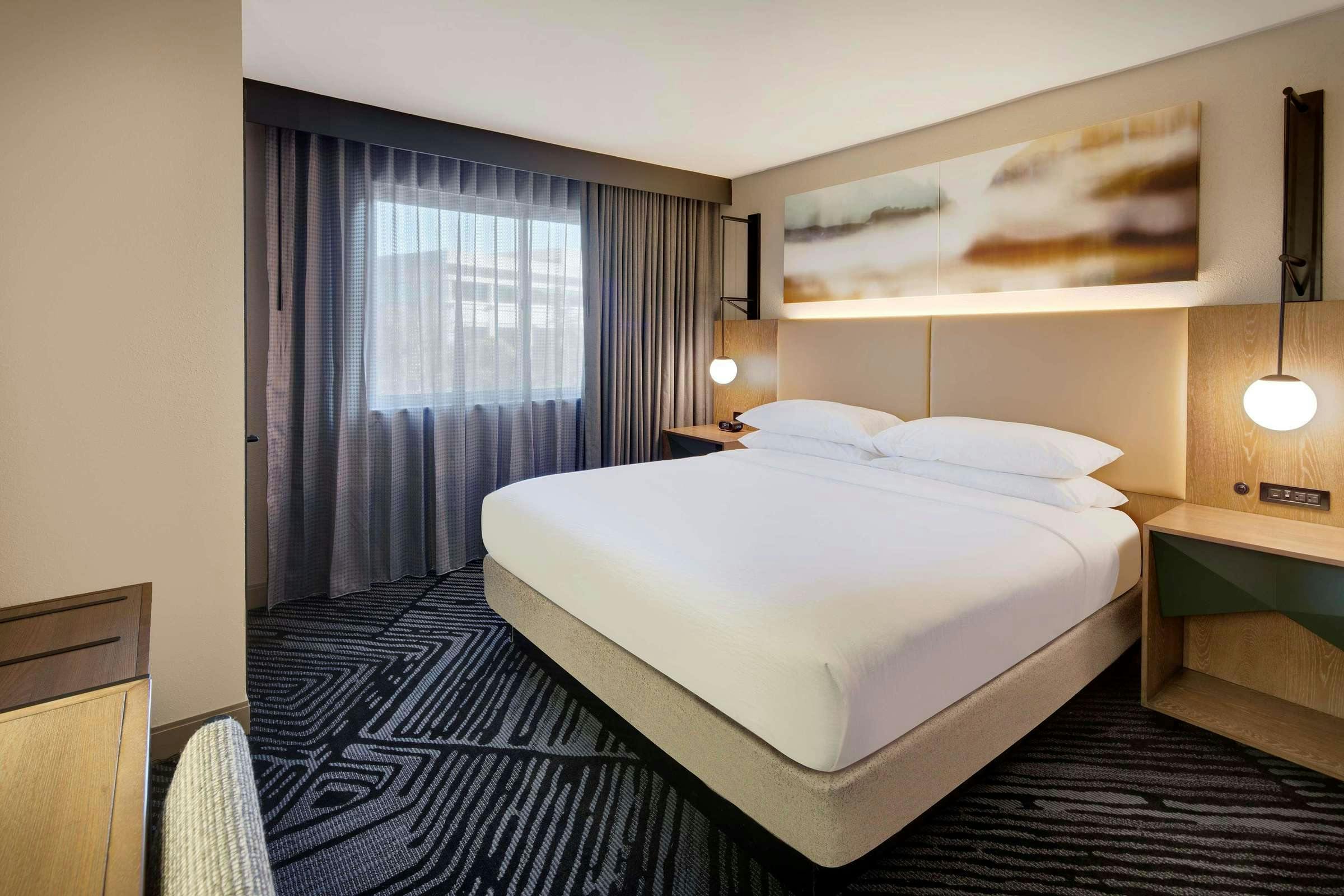 Embassy Suites by Hilton San Rafael at Marin Center