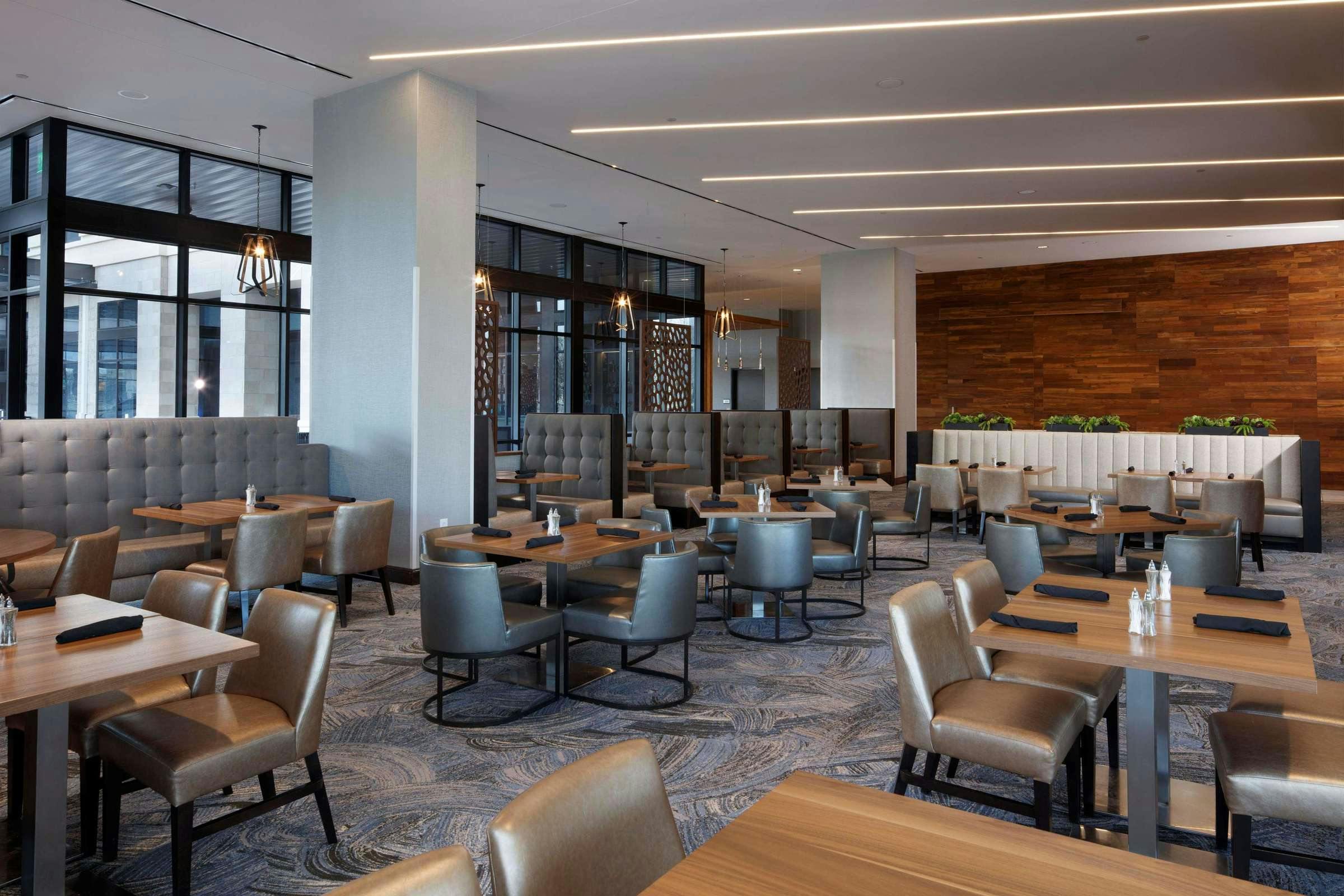 Hotel EMBASSY SUITES BY HILTON AMARILLO DOWNTOWN HOTEL photo 4