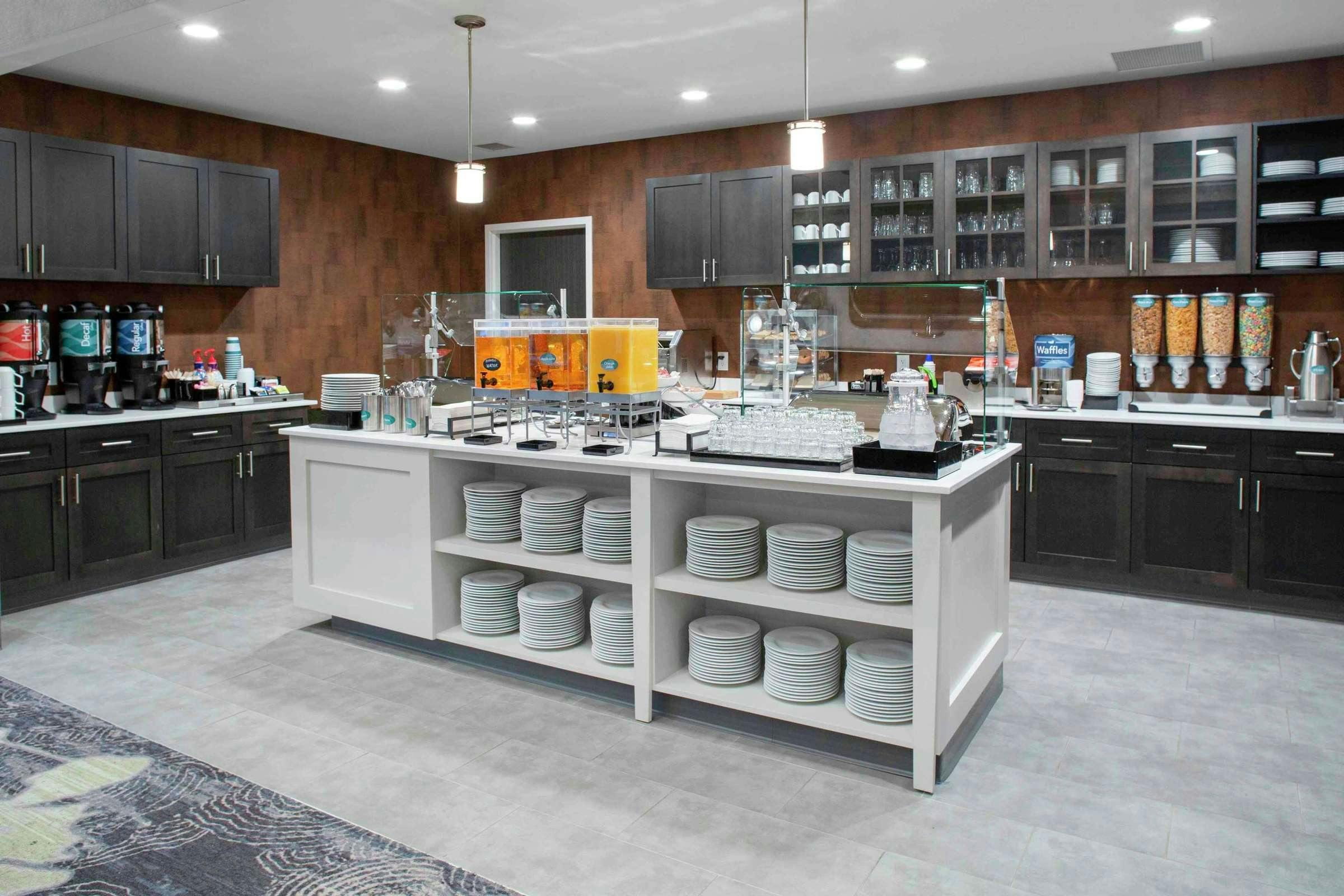 Hotel Homewood Suites by Hilton Lansing Eastwood photo 5