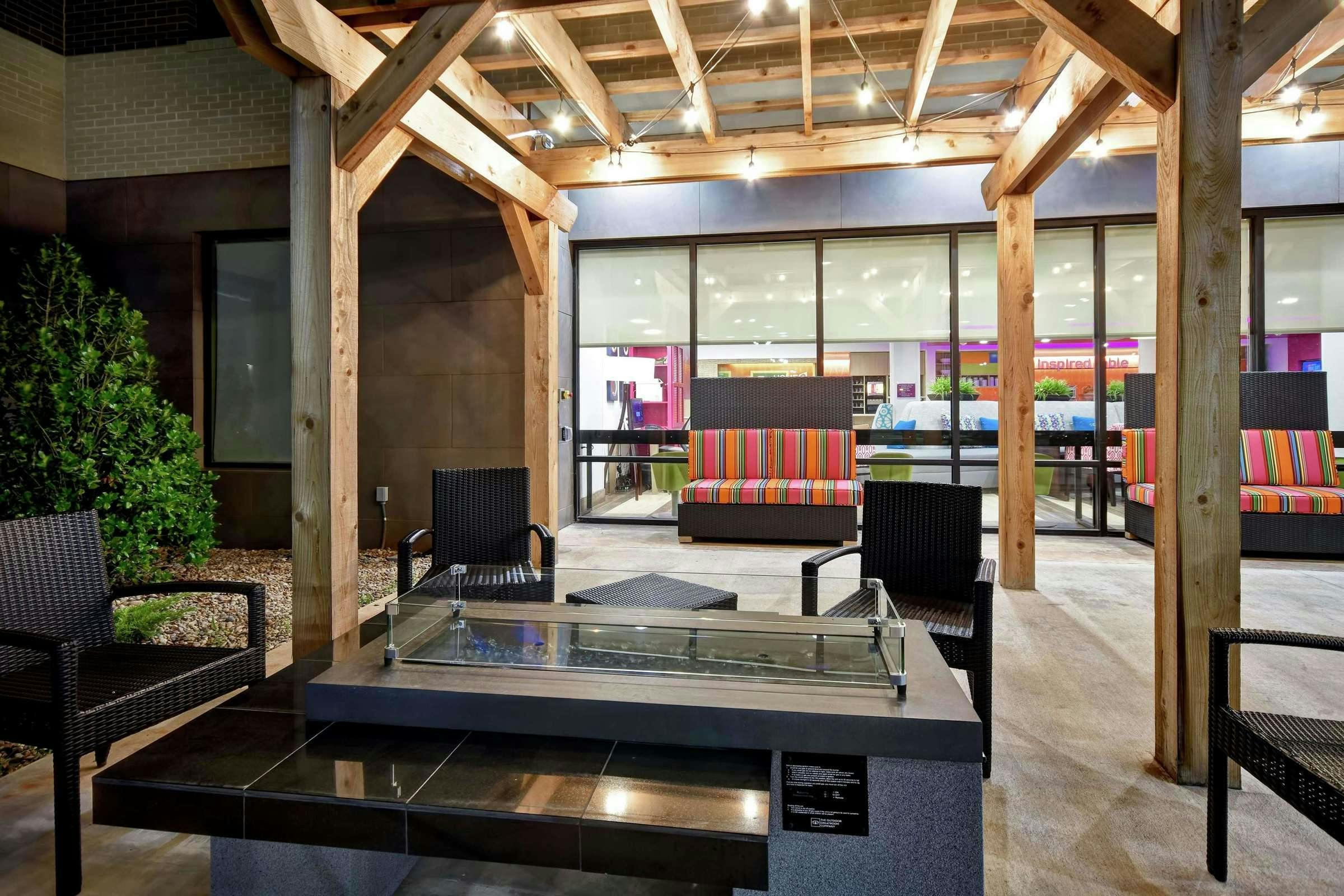 Hotel Home2 Suites By Hilton Oklahoma City Airport Ok photo 4