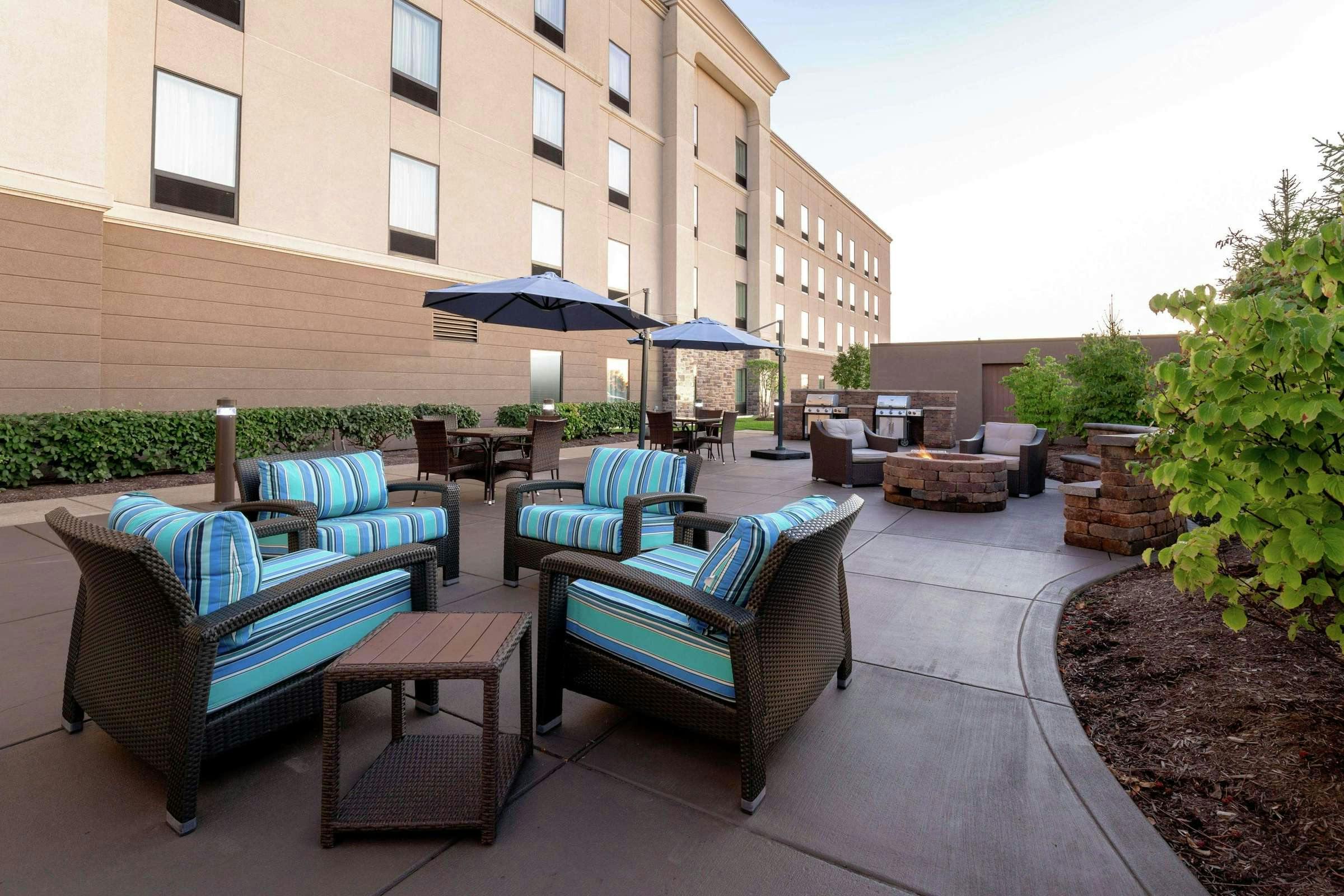 Hampton Inn & Suites Wheeling-The Highlands