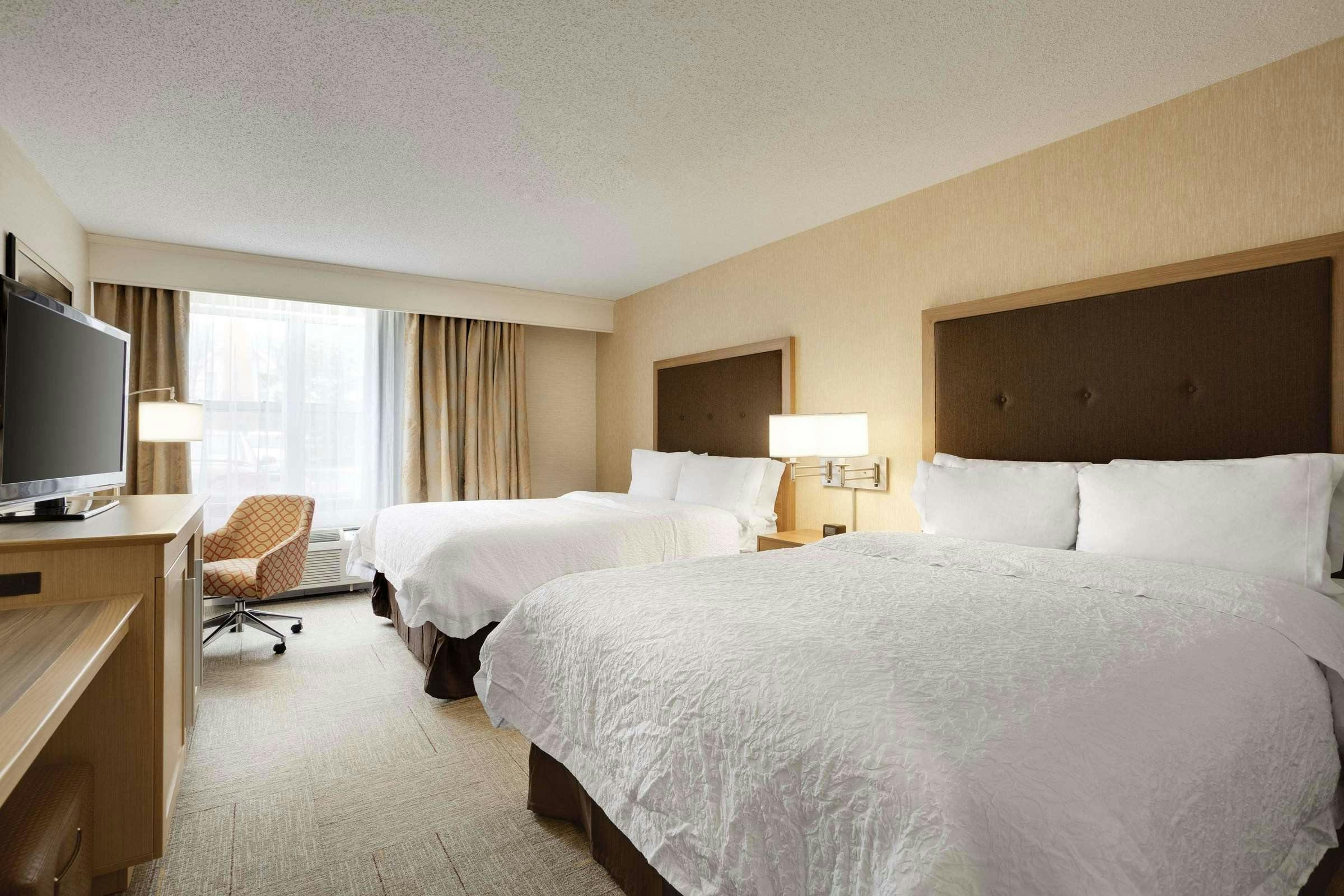 Hotel Hampton Inn & Suites Cleveland/Independence photo 2