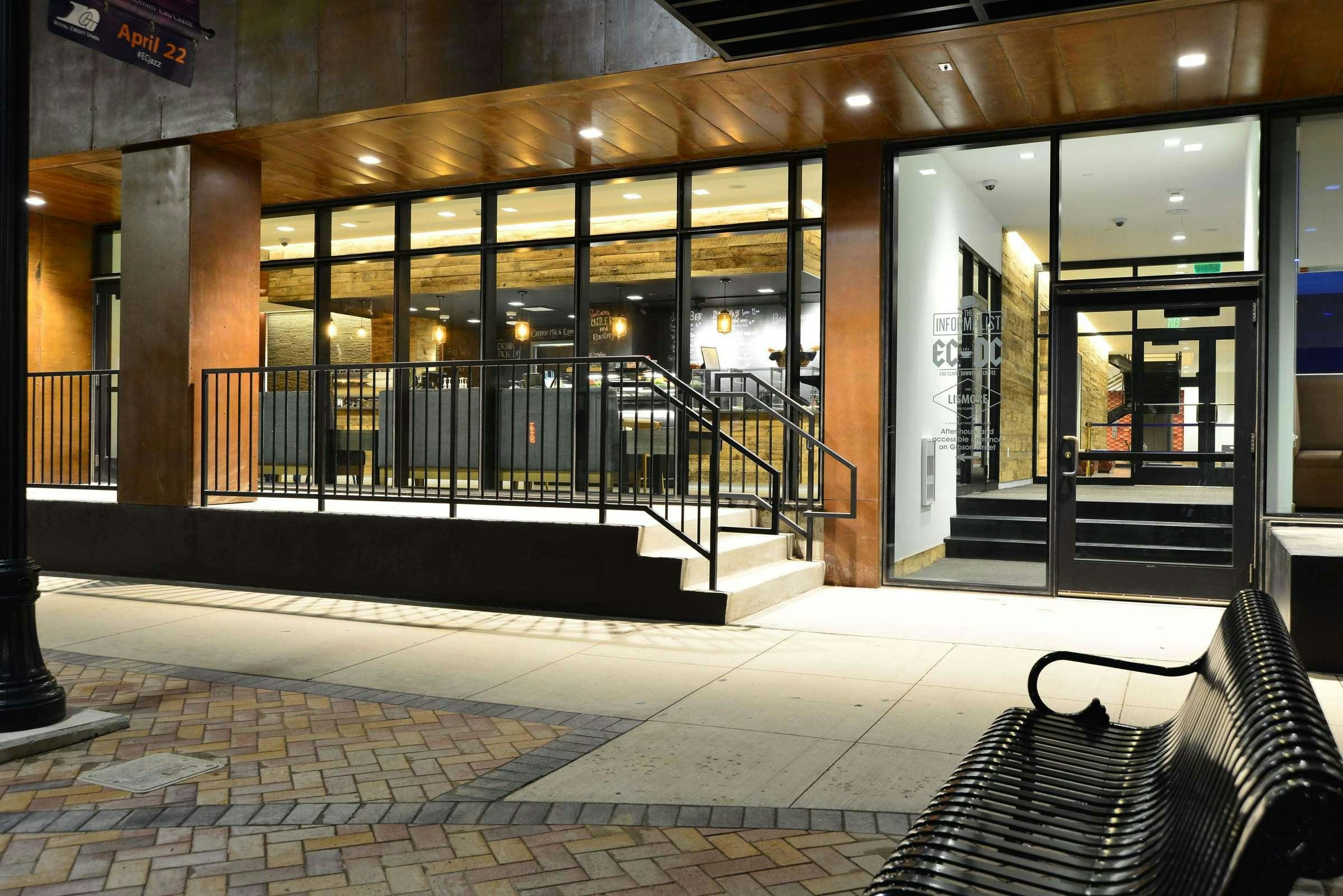 The Lismore Hotel Eau Claire-A Doubletree By Hilton