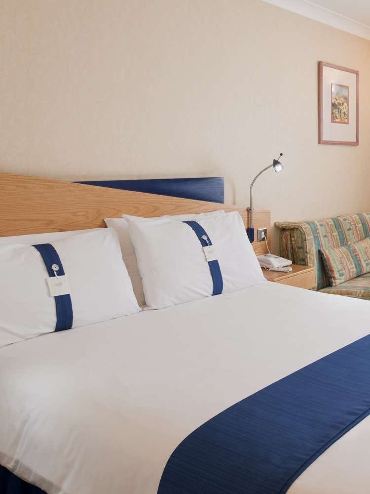 Hotel Holiday Inn Express Glenrothes photo 5