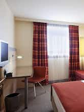 Hotel Holiday Inn Express Toulouse Airport photo 4