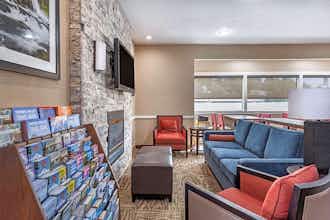Hotel Comfort Inn & Suites Kelso - Longview photo 1