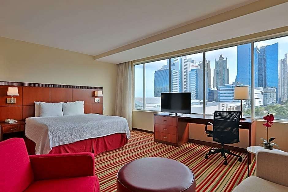 Courtyard by Marriott Panama Multiplaza Mall
