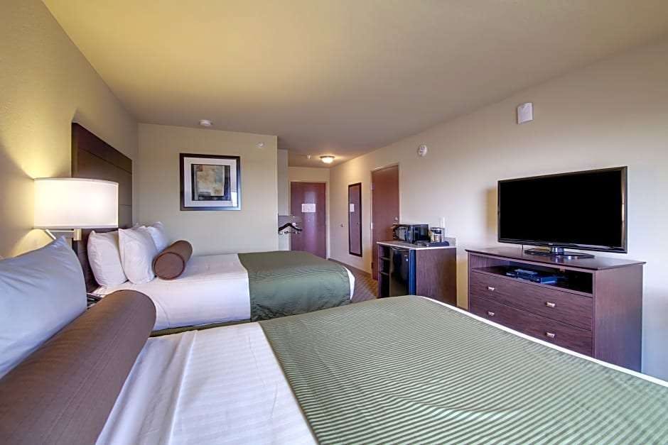 Hotel AmericInn by Wyndham Oshkosh photo 4