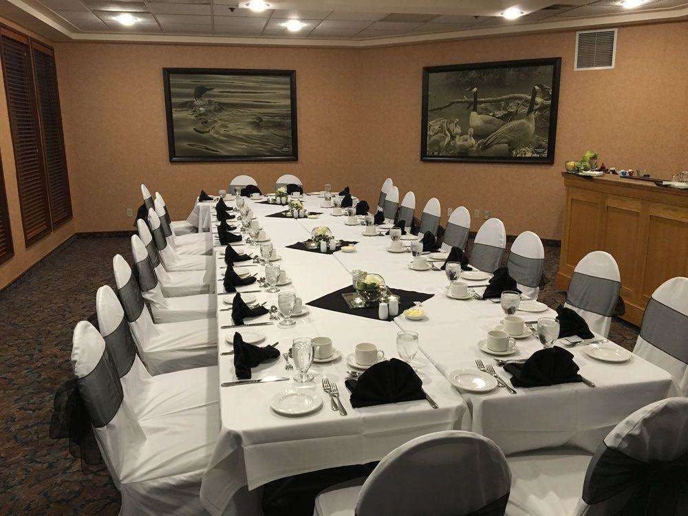 Hotel Canad Inns Destination Centre Fort Garry photo 1