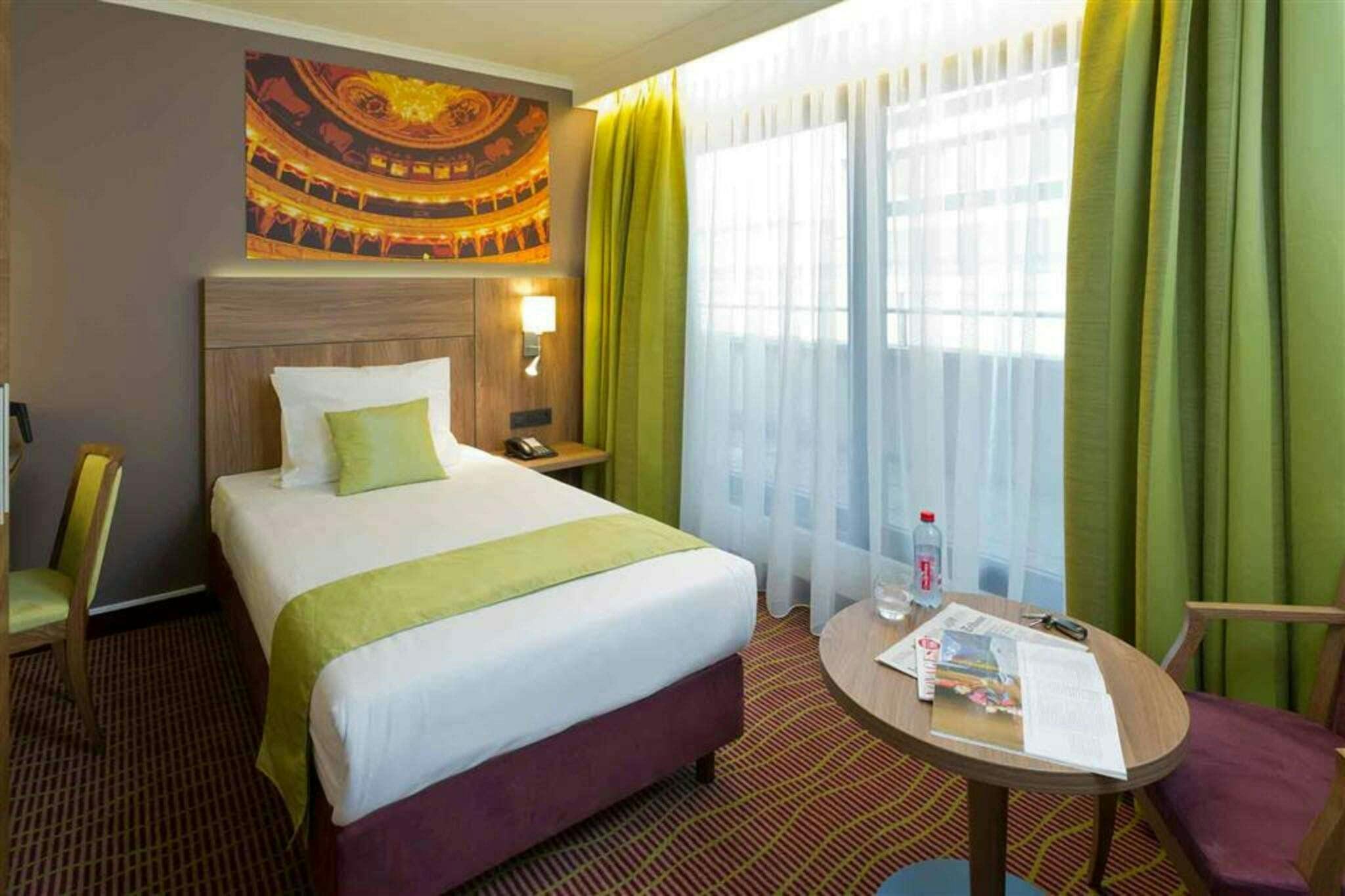 Hotel Quality Hotel Antwerpen Centrum Opera photo 5