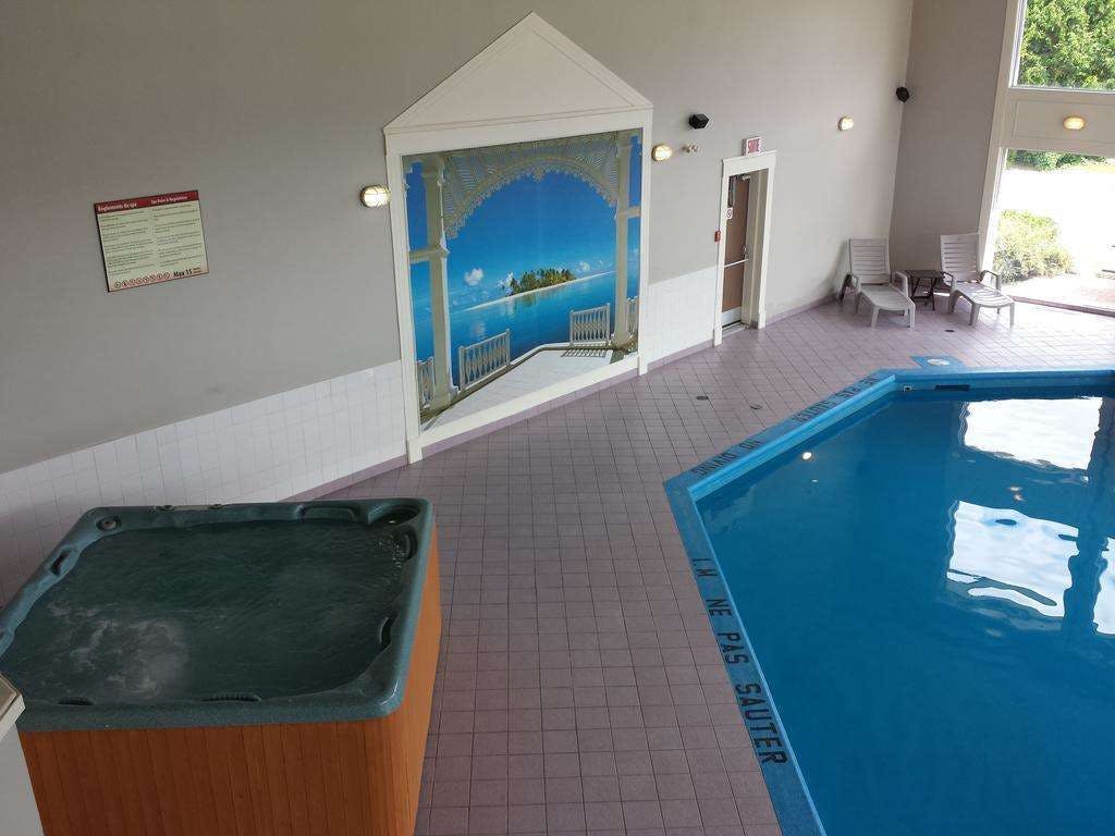 Hotel Hotel Vacances Tremblant photo 2