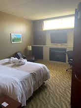 Hotel Canad Inns Destination Centre Garden City photo 2