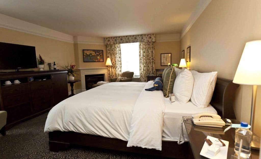 Hotel Le St-Martin Hotel & Suites Laval photo 4