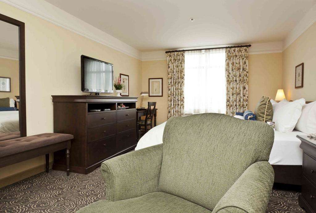 Hotel Le St-Martin Hotel & Suites Laval photo 5