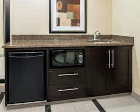 Hotel HAMPTON INN BY HILTON WINNIPEG AIRPORT photo 1