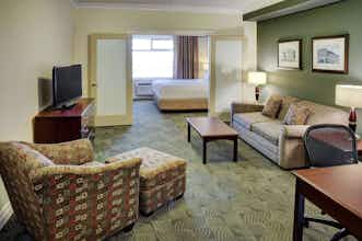 Hotel Chateau Nova Yellowhead photo 3