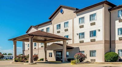 Quality Inn & Suites Salem near I-57