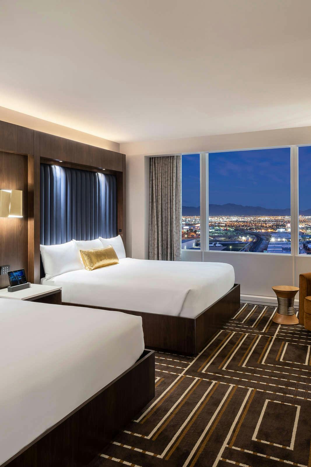 Hotel Circa Resort & Casino - Adults Only photo 2