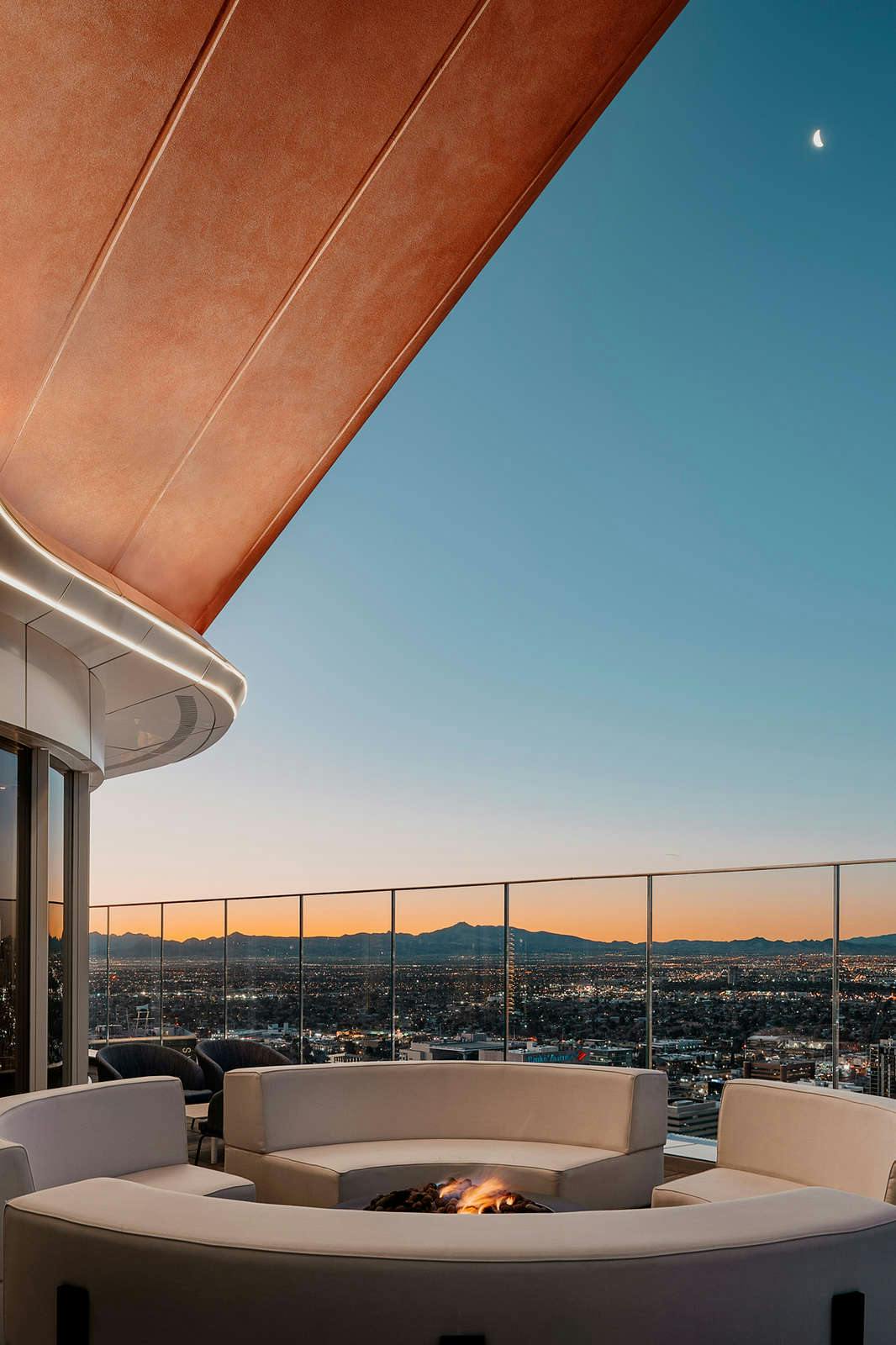 Hotel Circa Resort & Casino - Adults Only photo 1