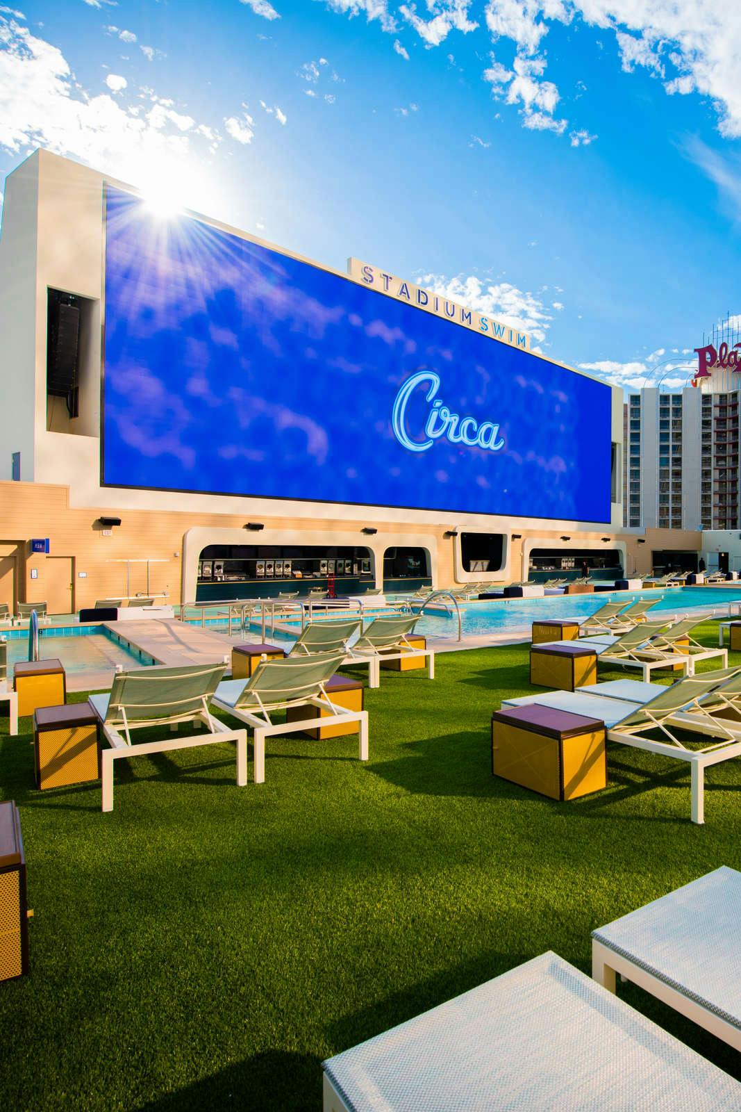 Hotel Circa Resort & Casino - Adults Only photo 2