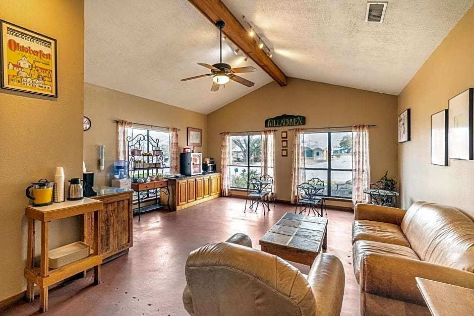 Hotel Econo Lodge Fredericksburg photo 1