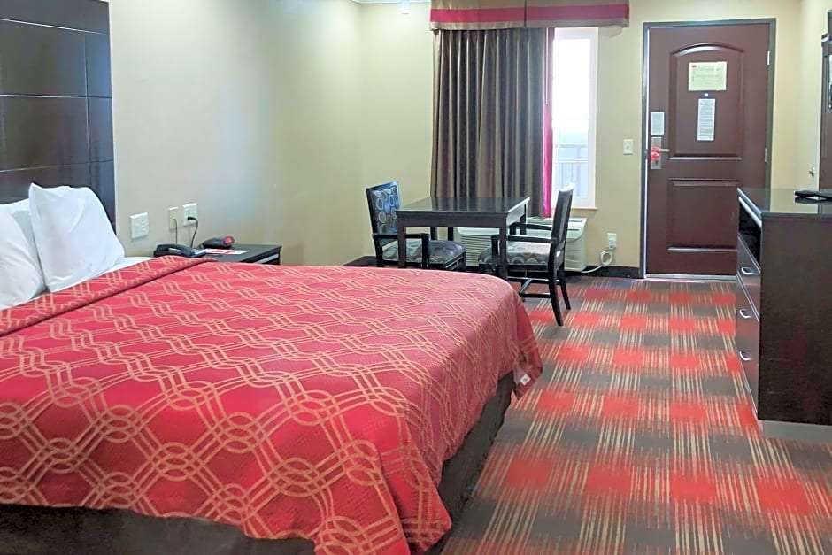 Hotel Econo Lodge Inn & Suites Escondido Downtown photo 4