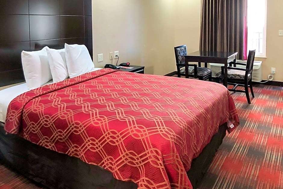 Hotel Econo Lodge Inn & Suites Escondido Downtown photo 5