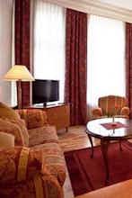 Hotel Kult Hotel Auberge photo 3