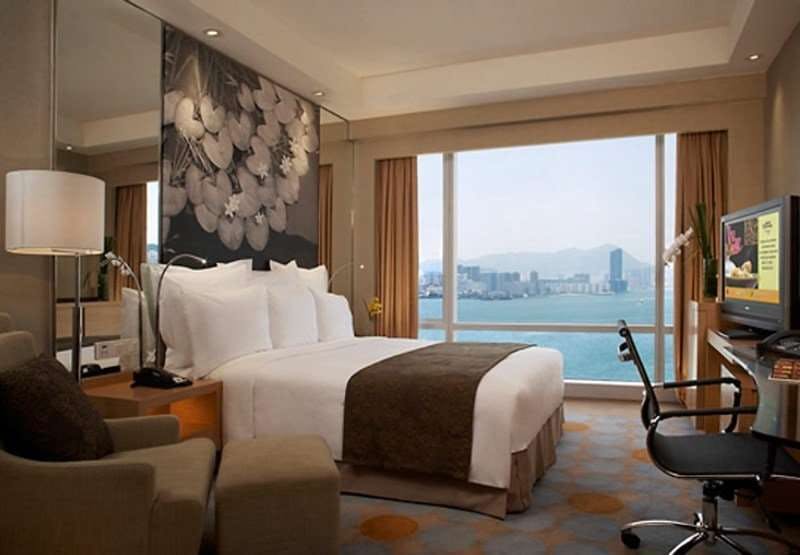 Hotel Renaissance Hong Kong Harbour View Hotel photo 1
