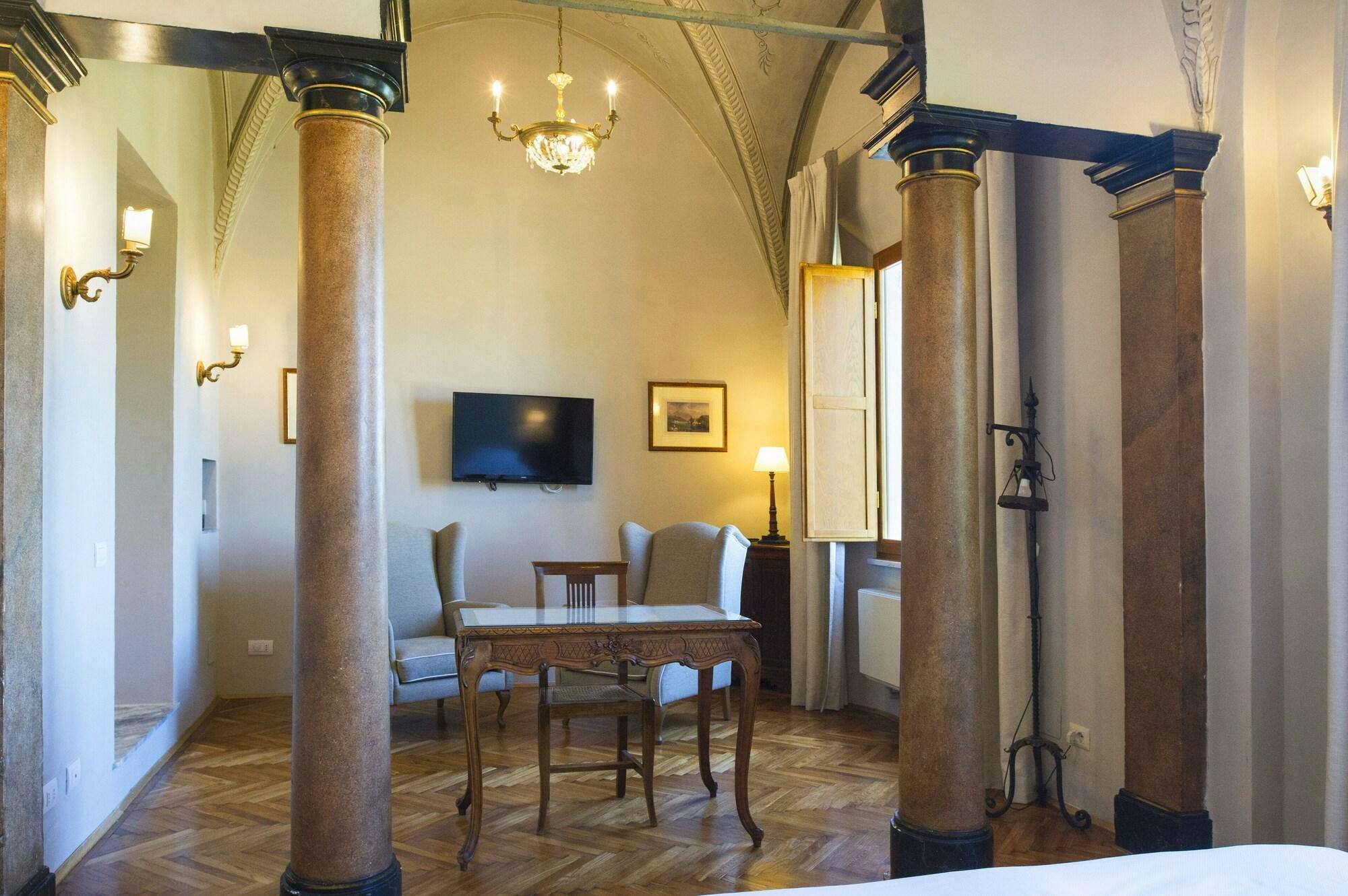 Hotel Pensione Palazzo Ravizza photo 2