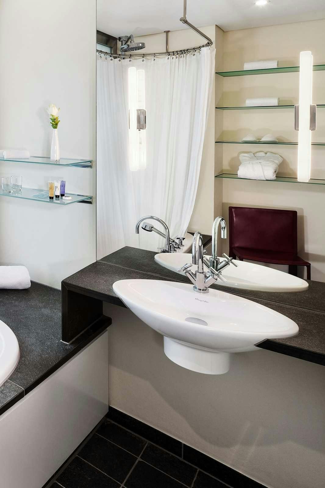 Hotel Frankfurt Eurotheum photo 4