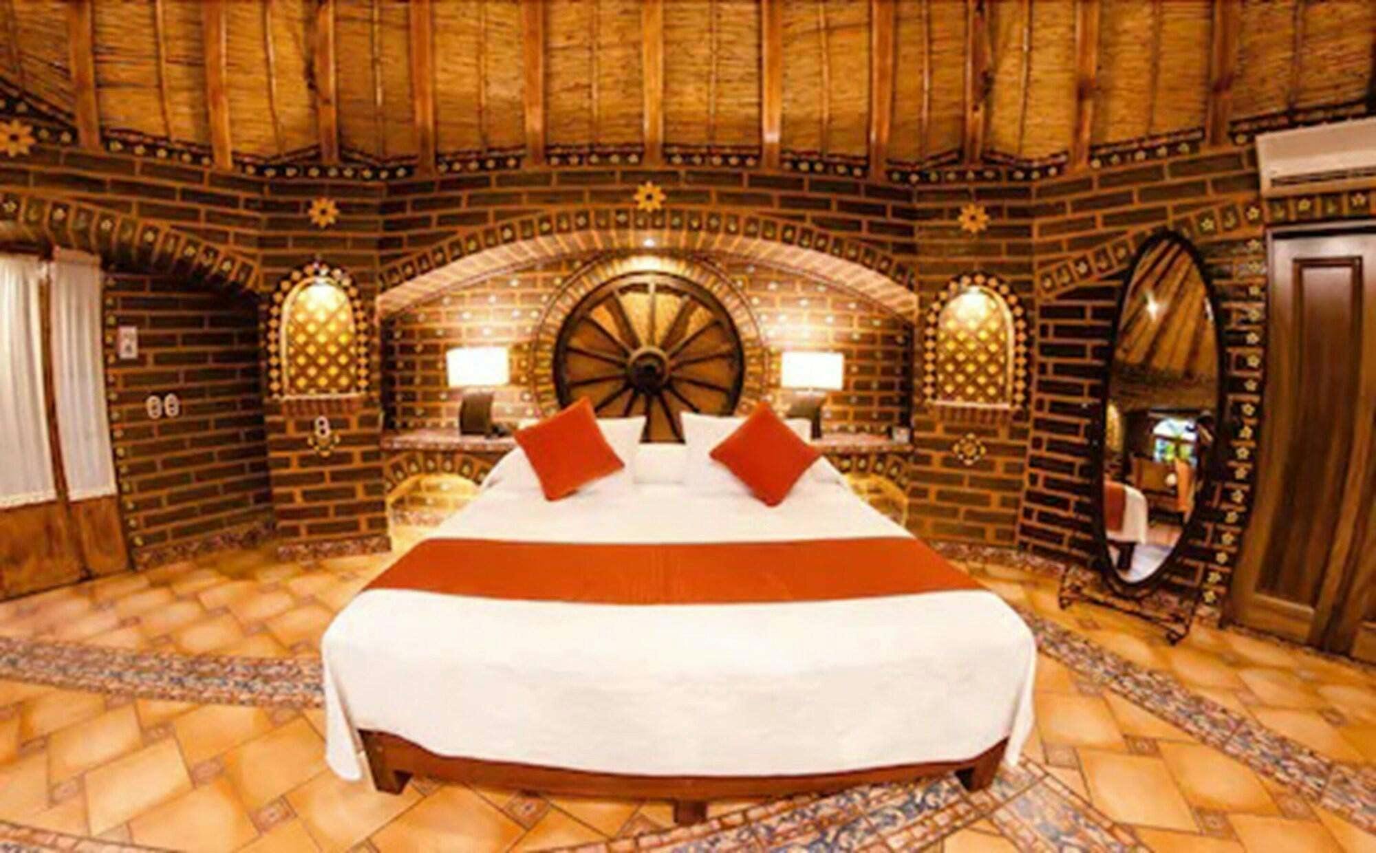 Hotel Estancia Villa Real photo 4