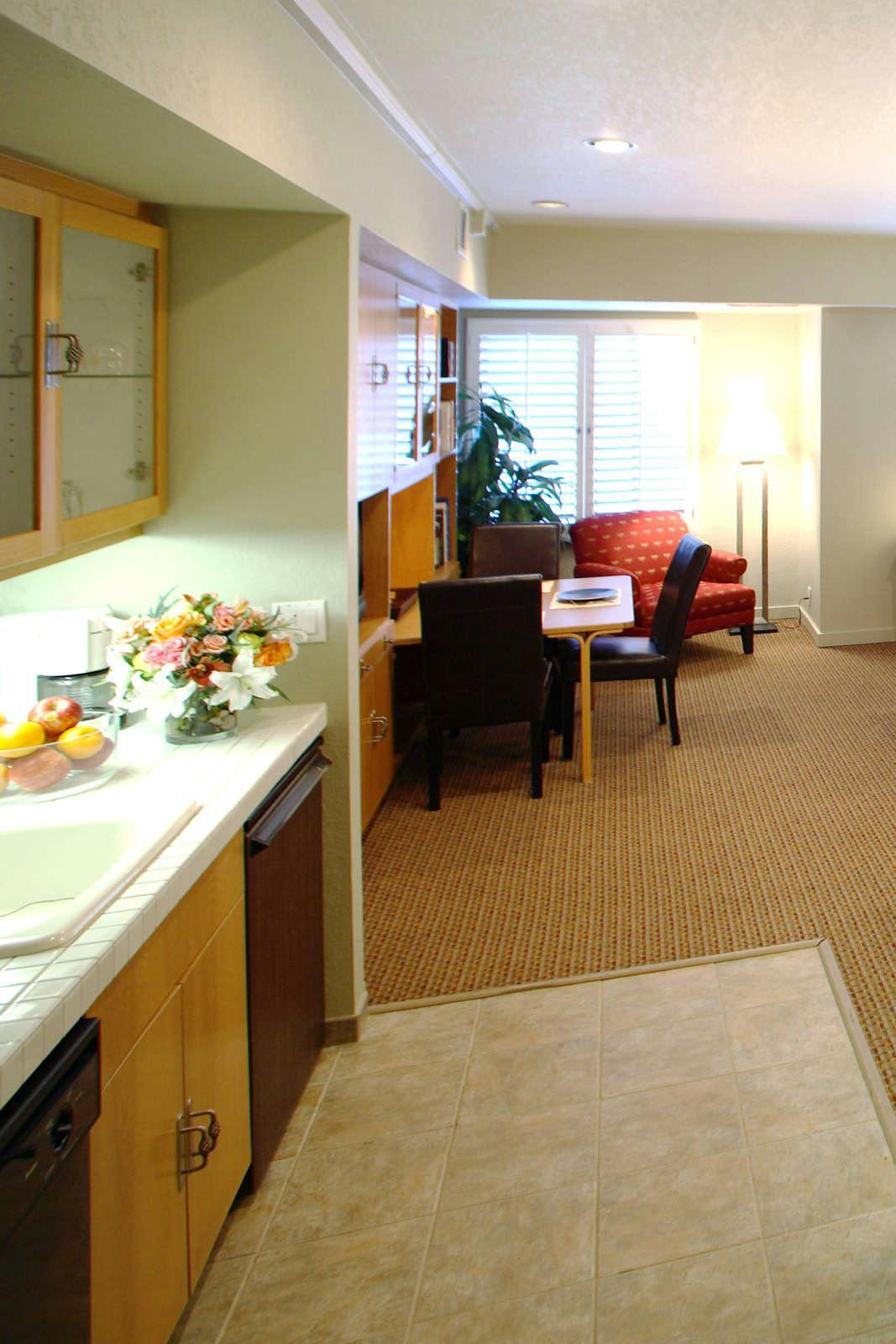 Hotel Palisades Tahoe Lodge photo 5