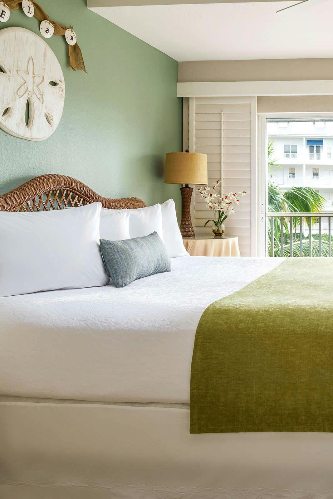 Hotel Olde Marco Island Inn and Suites photo 3