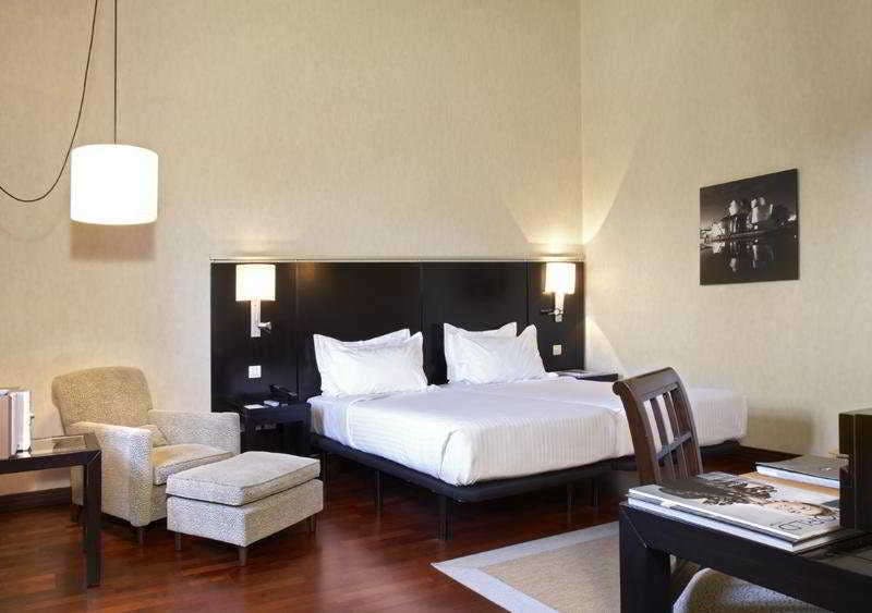 Hotel AC Hotel Palacio de Santa Ana by Marriott photo 2