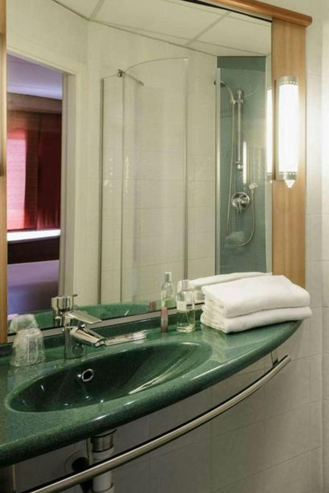 Hotel ibis Malaga Centro Ciudad photo 1