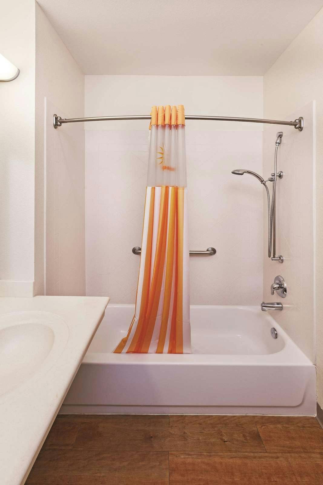 Hotel La Quinta Inn & Suites by Wyndham Columbus TX photo 5