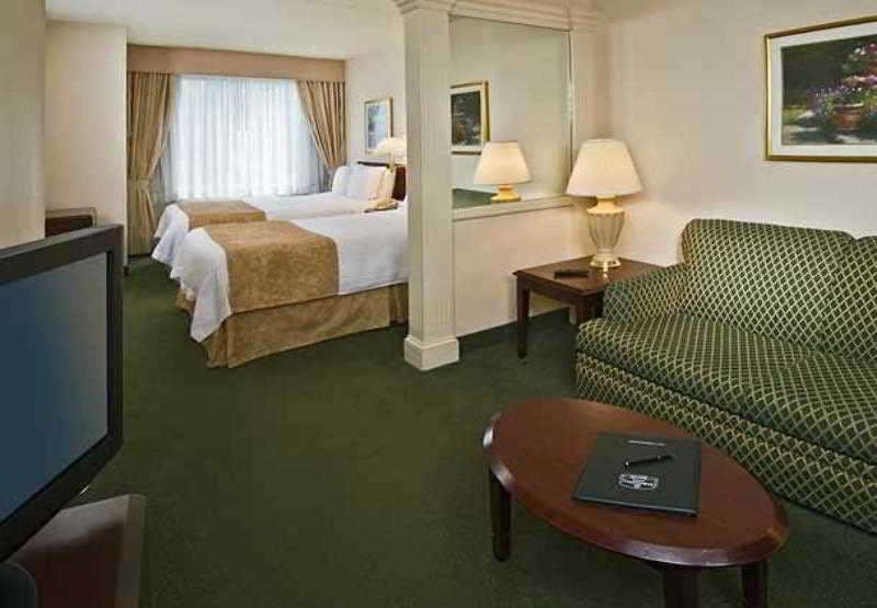 Hotel SpringHill Suites Philadelphia Willow Grove photo 1