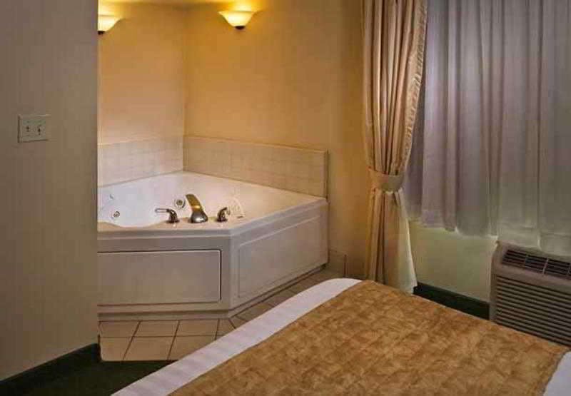 Hotel SpringHill Suites Philadelphia Willow Grove photo 3