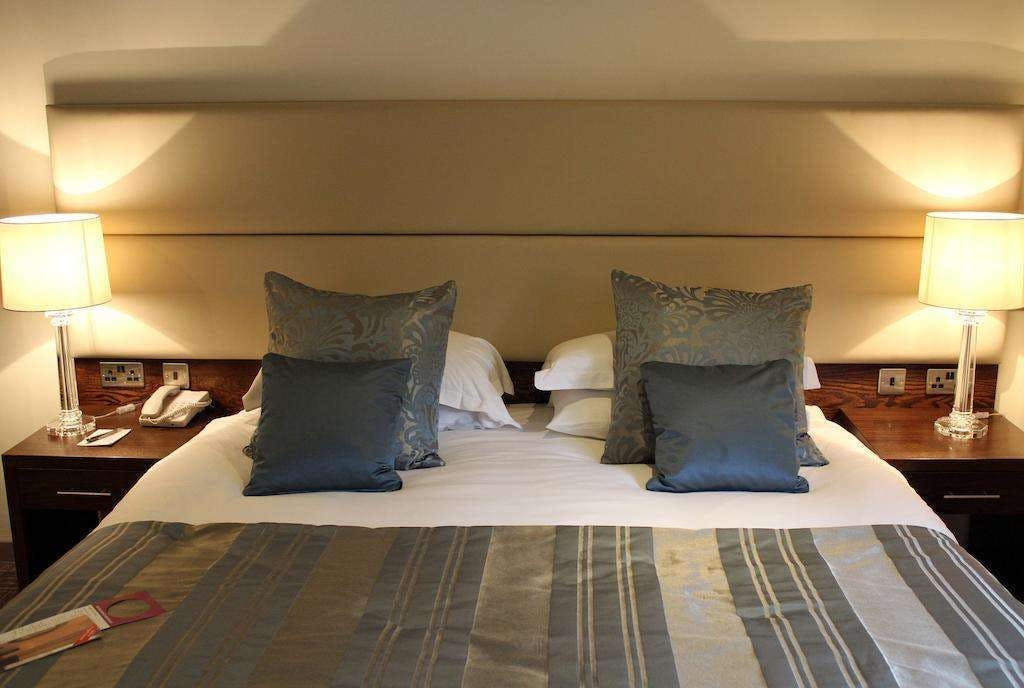 Hotel Legacy Rose and Crown Hotel photo 3