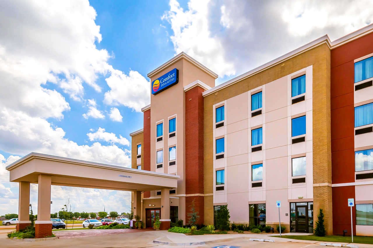 COMFORT INN & SUITES NEWCASTLE - OKLAHOMA CITY