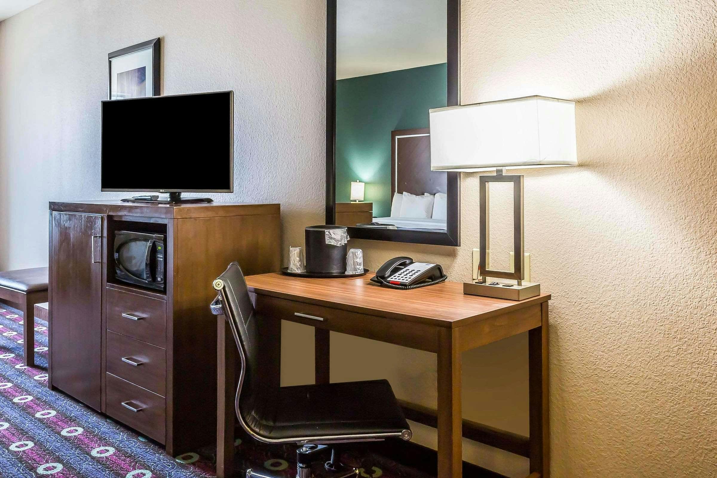 Hotel COMFORT INN & SUITES NEWCASTLE - OKLAHOMA CITY photo 3