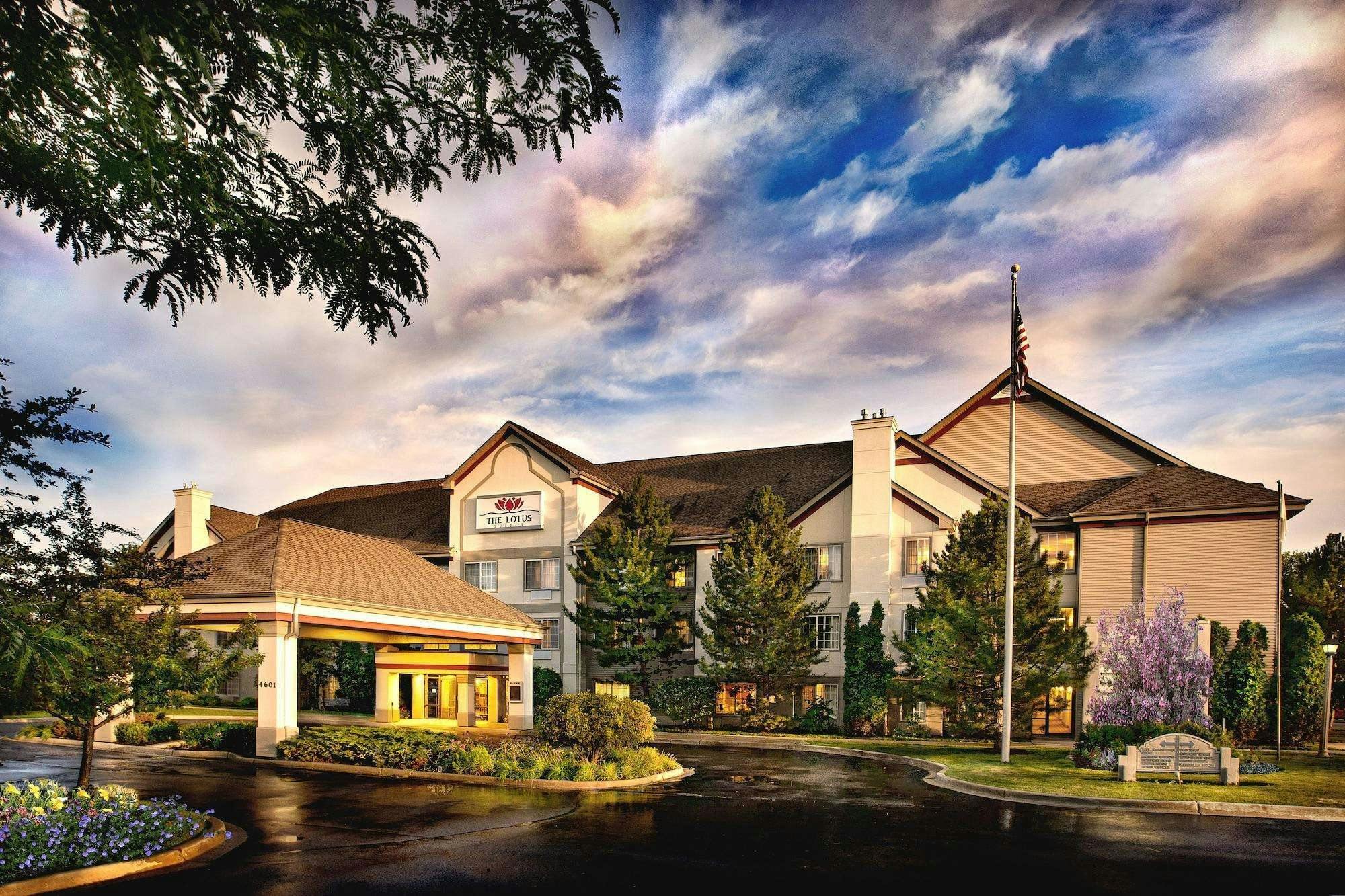 The Lotus Suites at Midlane-Gurnee/Waukegan